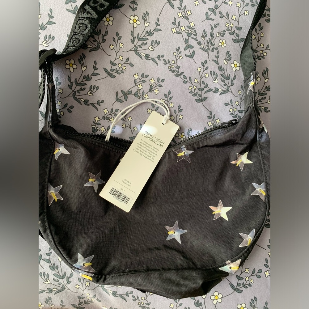 NWT Baggu small crescent bag